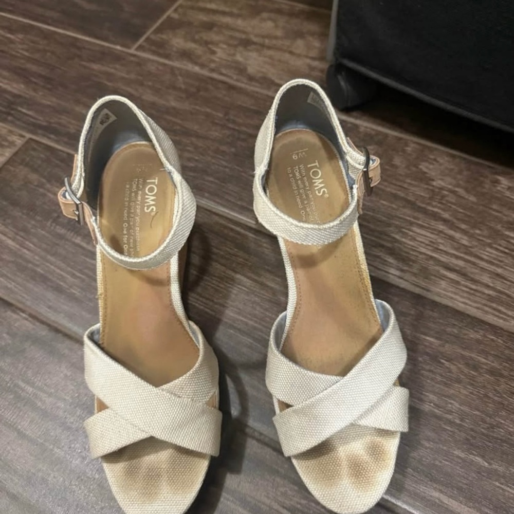 Toms Cream Sandals with Crisscross Straps